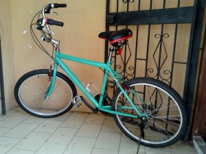 Bici ensamblada y pintada